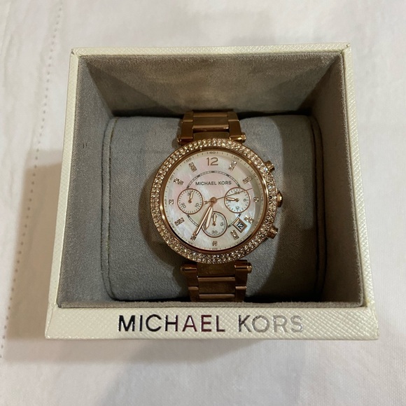 EUC Michael Kors Parker Chronograph Women’s Watch - Picture 6 of 7